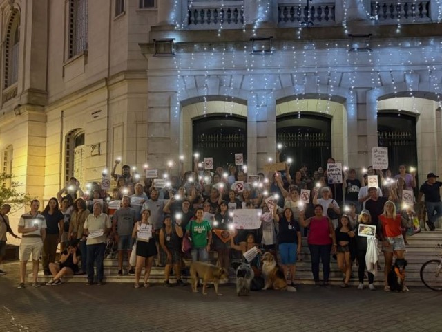 Rescatistas volvieron a cuestionar el uso de pirotecnia
